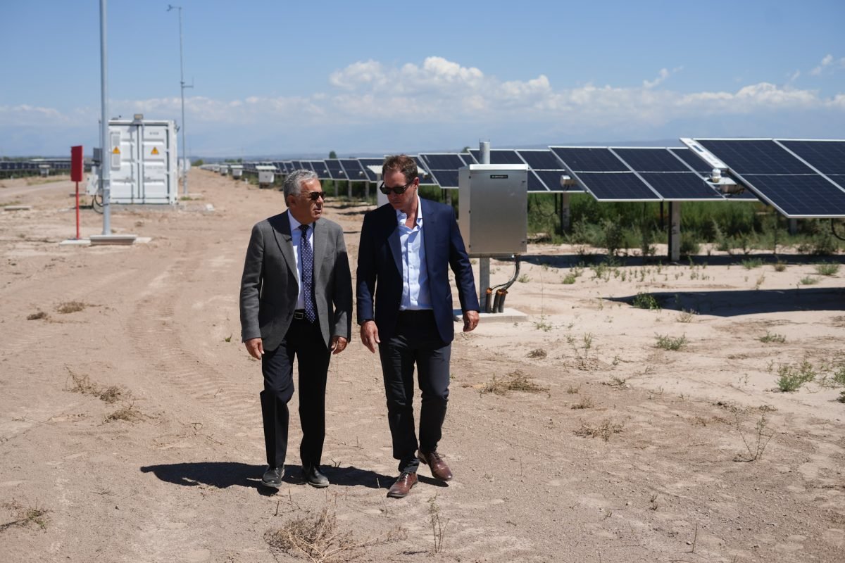 Genneia expande su frontera renovable con la inauguración del Parque Solar Anchoris