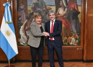 Luis Caputo: «Kristalina Georgieva impresionada con los resultados del programa económico»