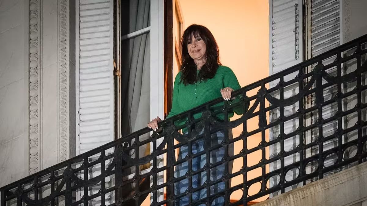 Cristina Kirchner denuncia proscripción ante la ONU y pide suspender inhabilitación