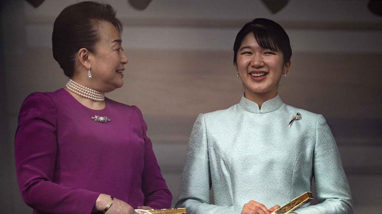 Japón reforma su ley imperial para garantizar la sucesión