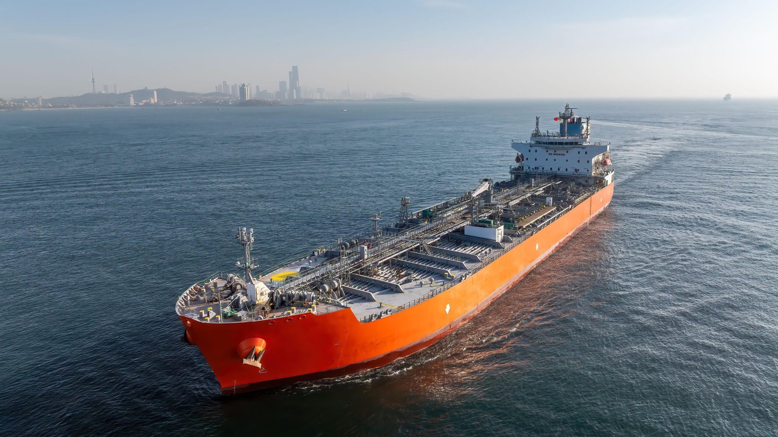 China modera el precio del petróleo