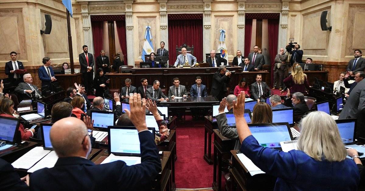 Senado avanza con ley de propiedad privada