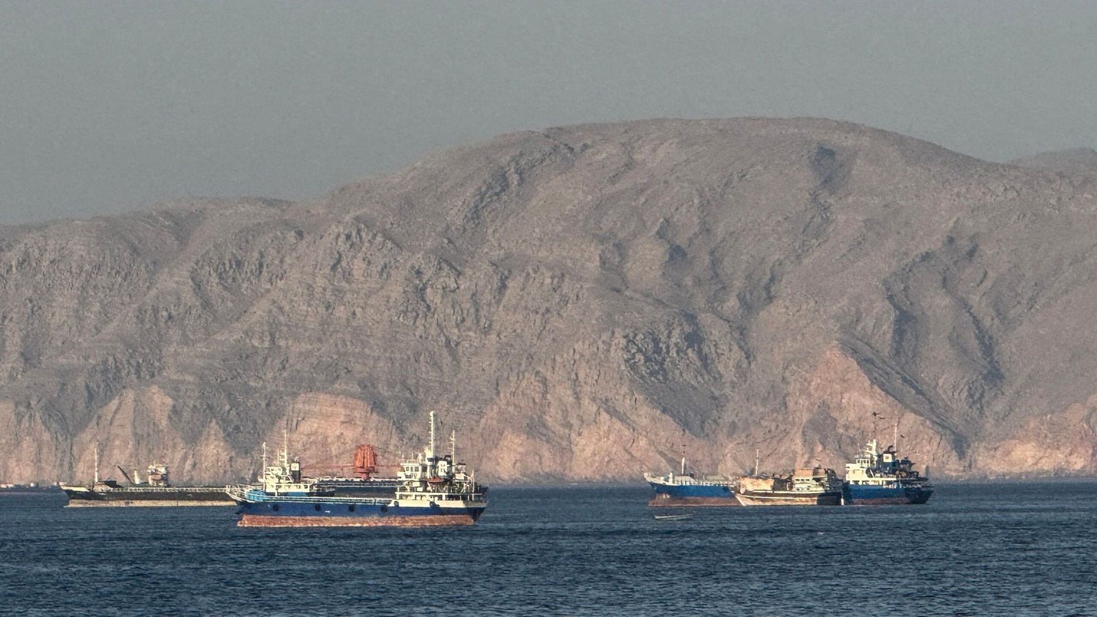 Irán y Omán cerca de un acuerdo sobre el estrecho de Ormuz