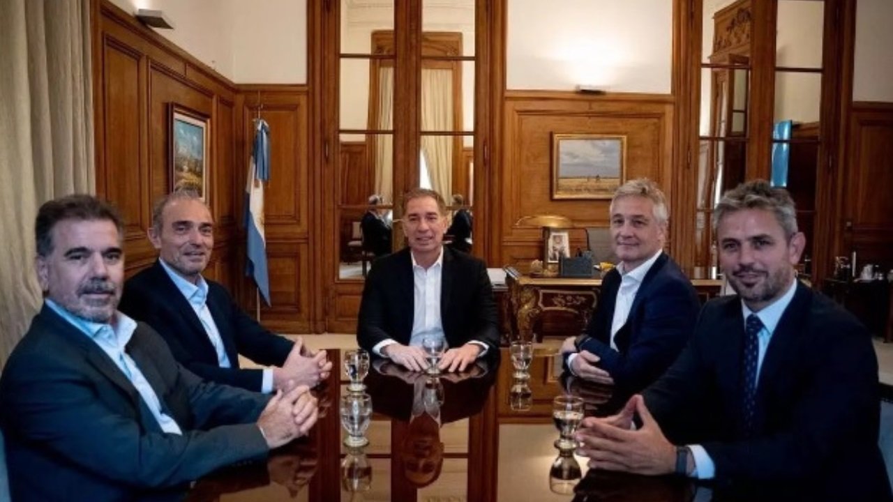 Nueva reunión entre LLA y PRO en la Casa Rosada con el kirchnerismo en la mira.