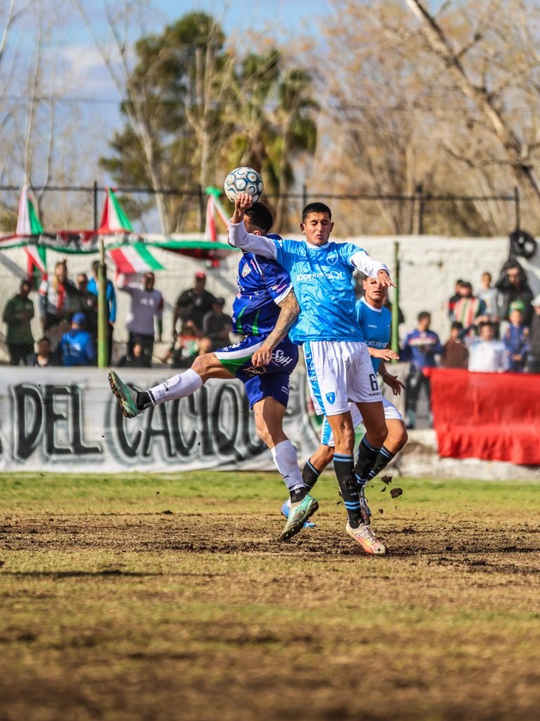 MENDOZA — En un encuentro sumamente disputado por una nueva fecha de la Liga Mendocina, El Deportivo Guaymallén sufrió una derrota como local al caer por 2 a 1 frente a Gutiérrez